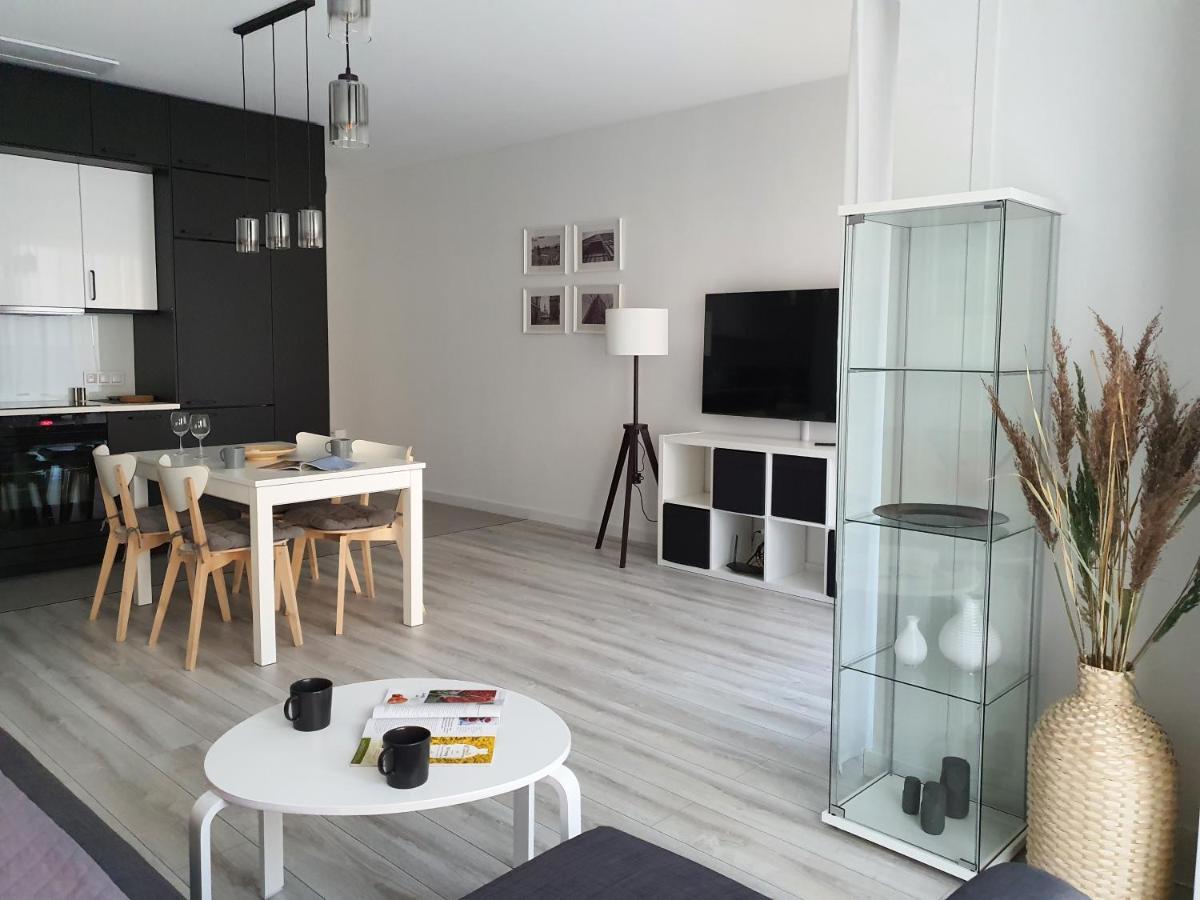 Capital Apartments - Towarowa Познань Екстер'єр фото