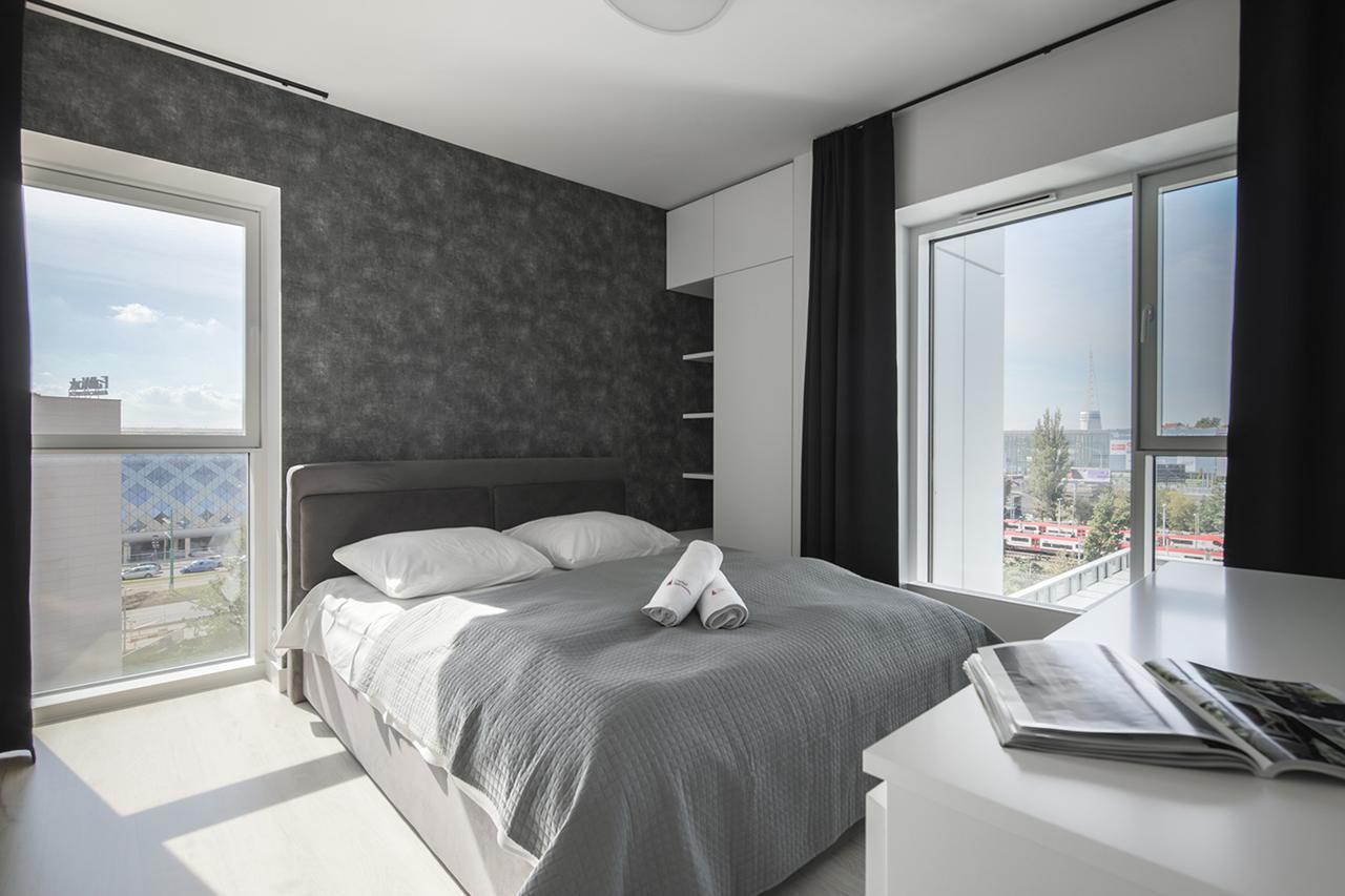Capital Apartments - Towarowa Познань Екстер'єр фото